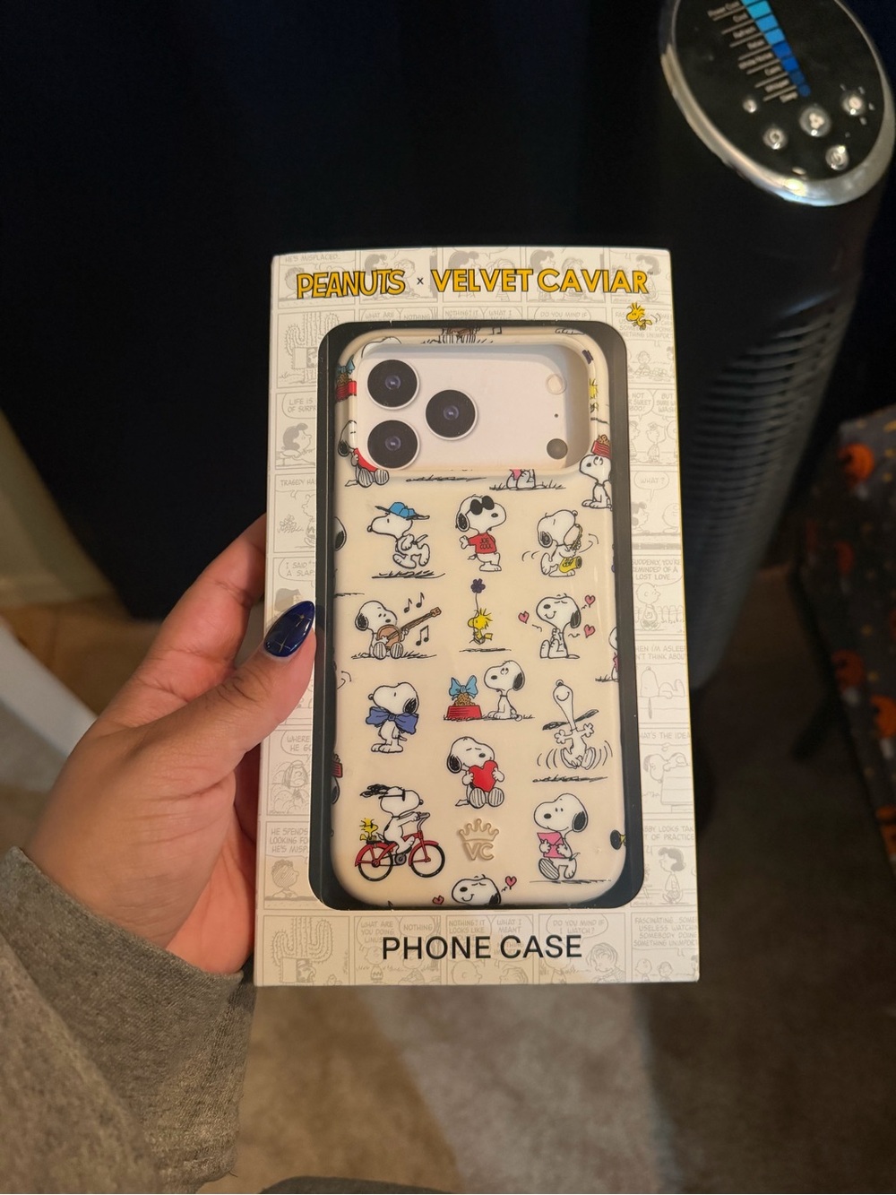 Velvet Caviar Snoopy iPhone 17 pro max cases
